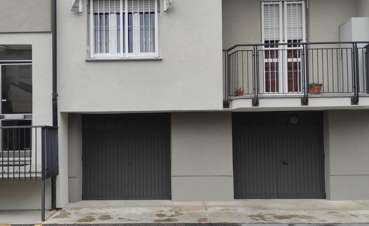 Vinhome Bilocale Con Garage Privato Alba Centro Экстерьер фото