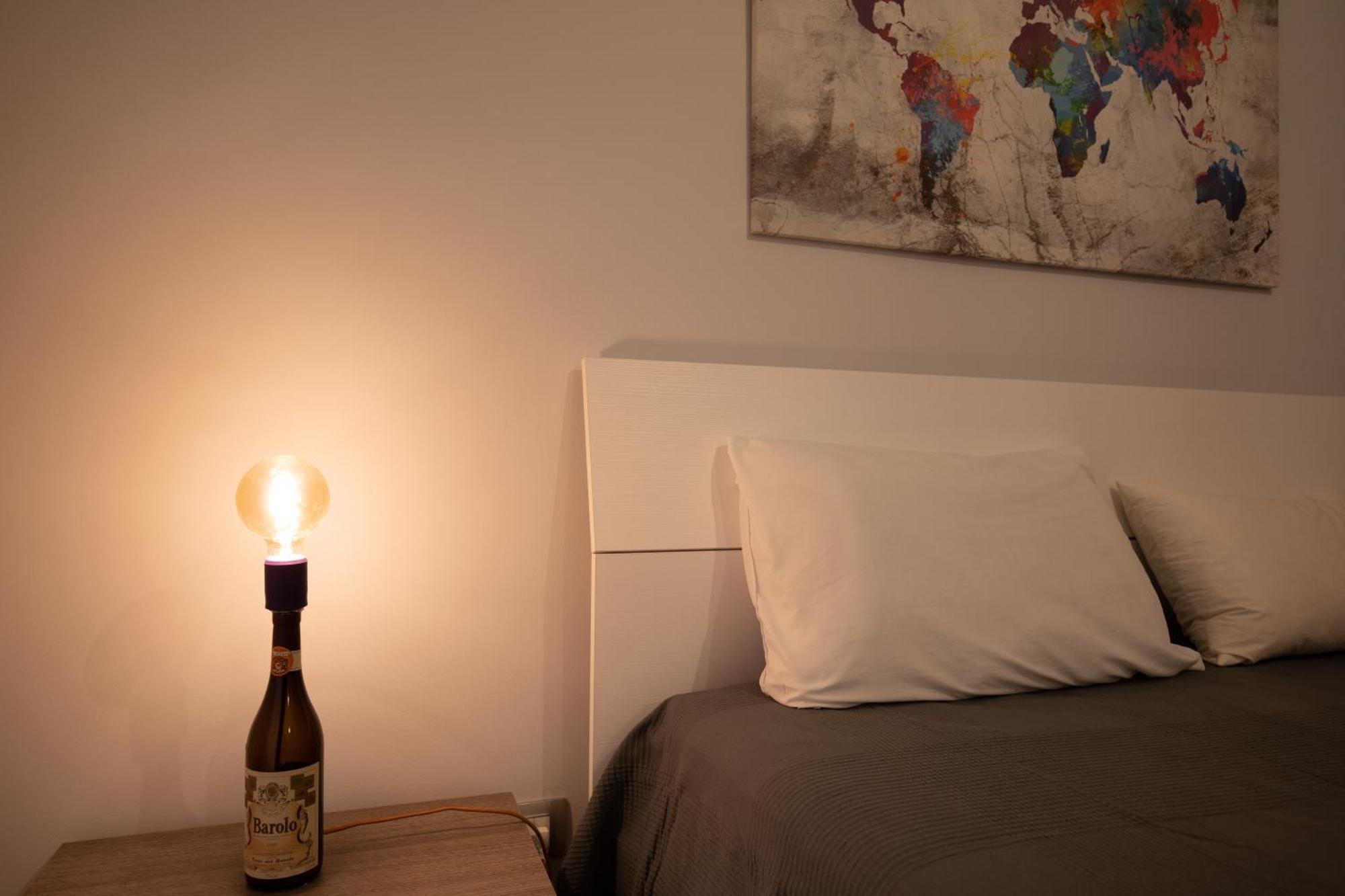 Vinhome Bilocale Con Garage Privato Alba Centro Экстерьер фото
