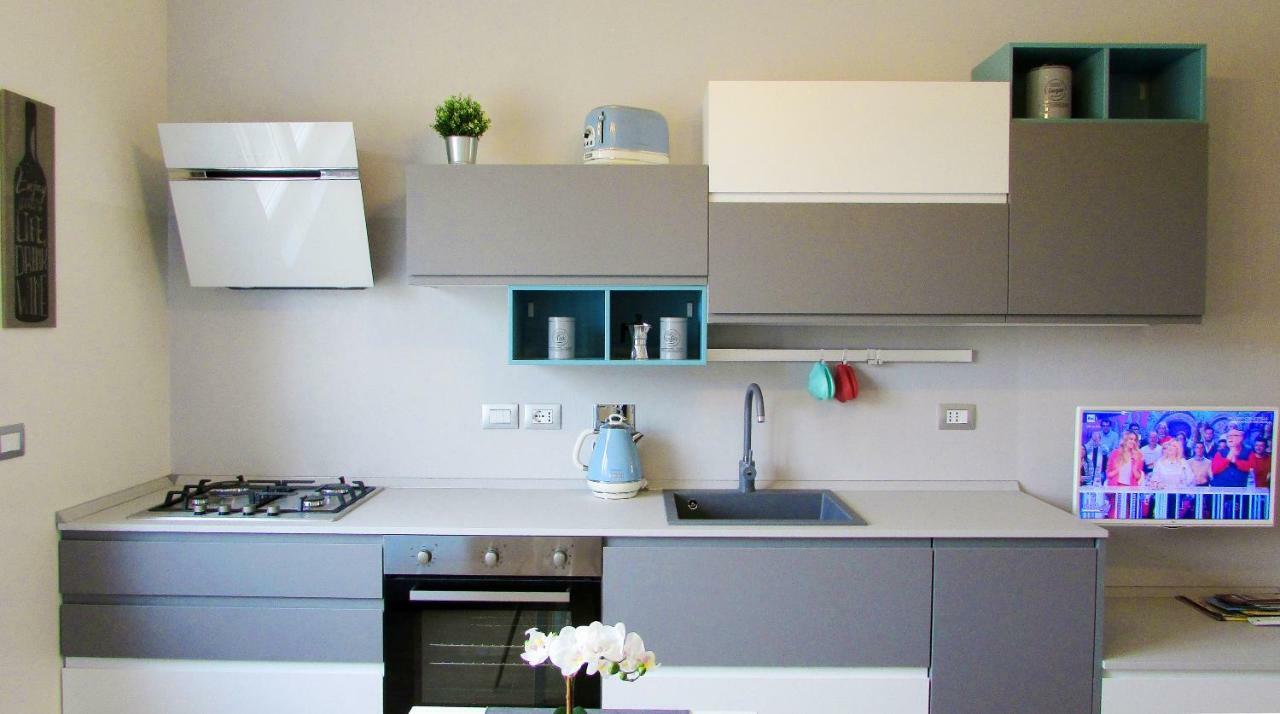 Vinhome Bilocale Con Garage Privato Alba Centro Экстерьер фото