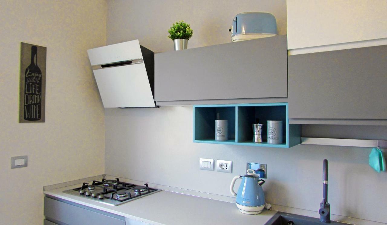 Vinhome Bilocale Con Garage Privato Alba Centro Экстерьер фото