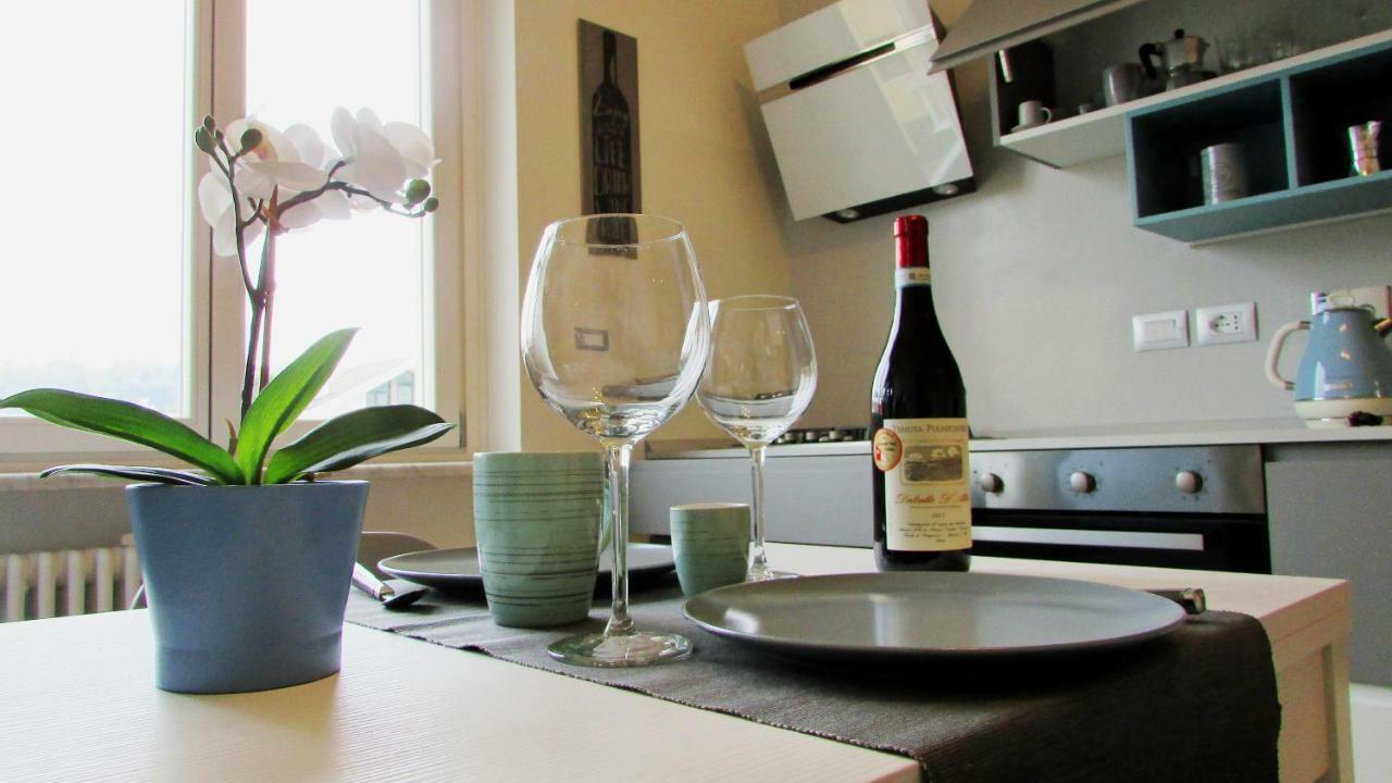 Vinhome Bilocale Con Garage Privato Alba Centro Экстерьер фото