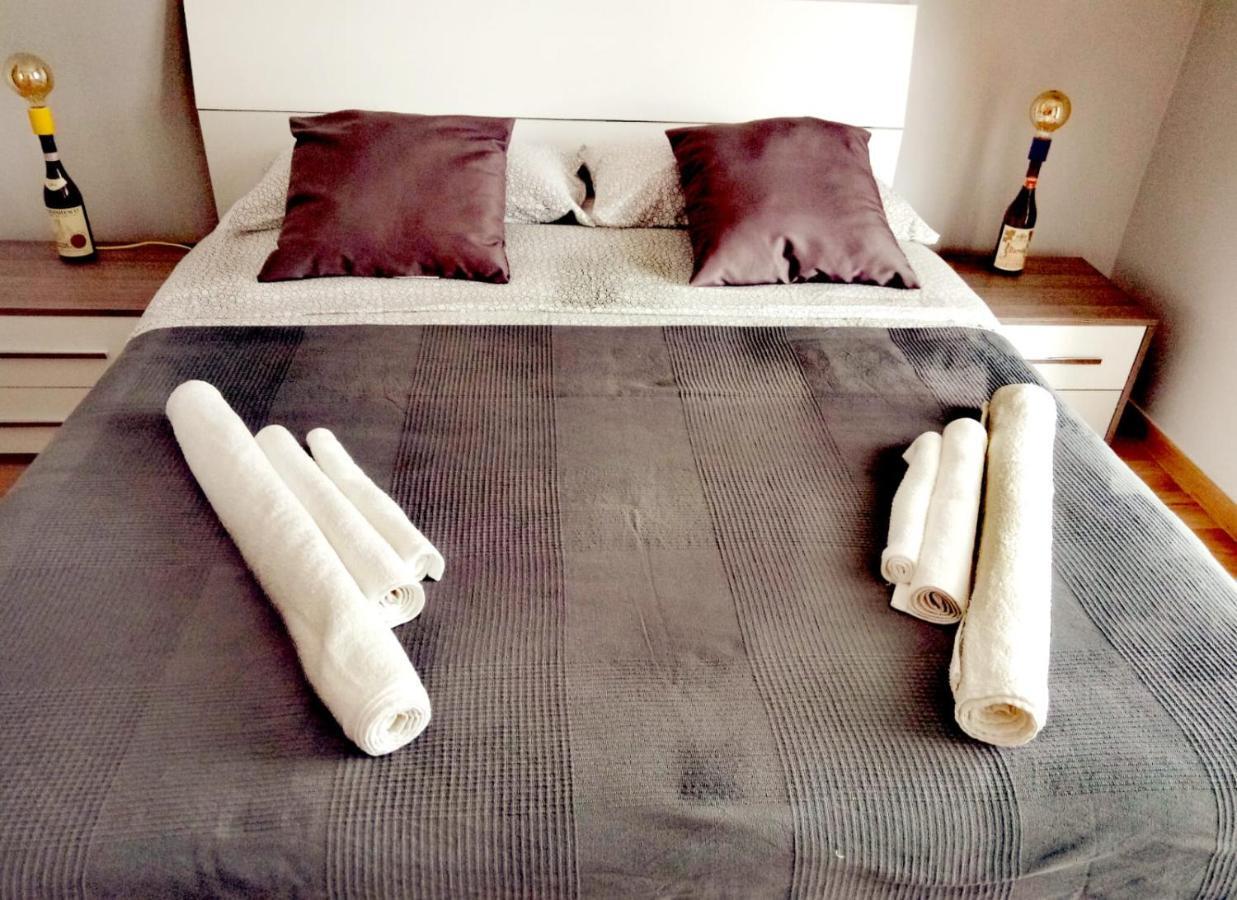 Vinhome Bilocale Con Garage Privato Alba Centro Экстерьер фото
